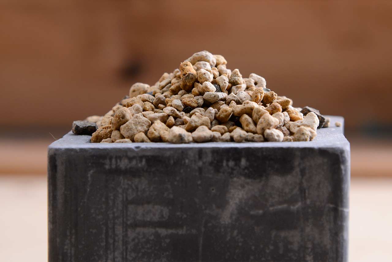 有肉多肉植物專用土-博拉石1