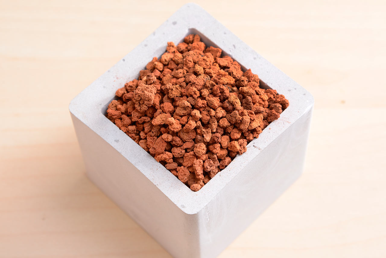 有肉多肉植物專用土-唐山石2 有肉多肉植物專用土-唐山石2