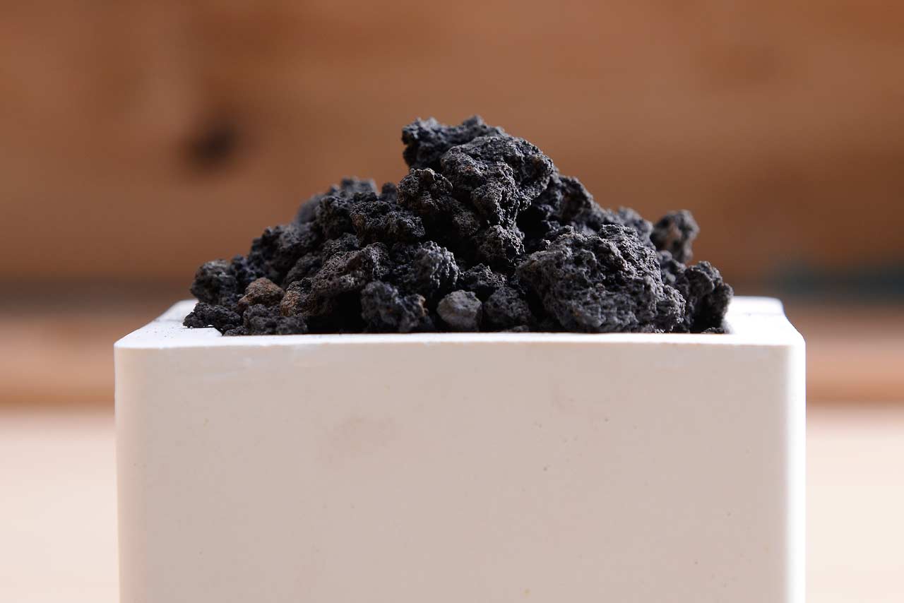 有肉多肉植物專用土-黑火山石1